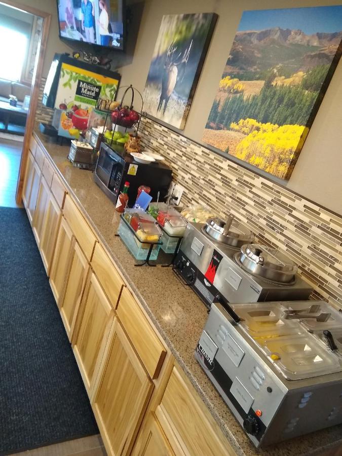 Townhouse Motel Lusk Εξωτερικό φωτογραφία